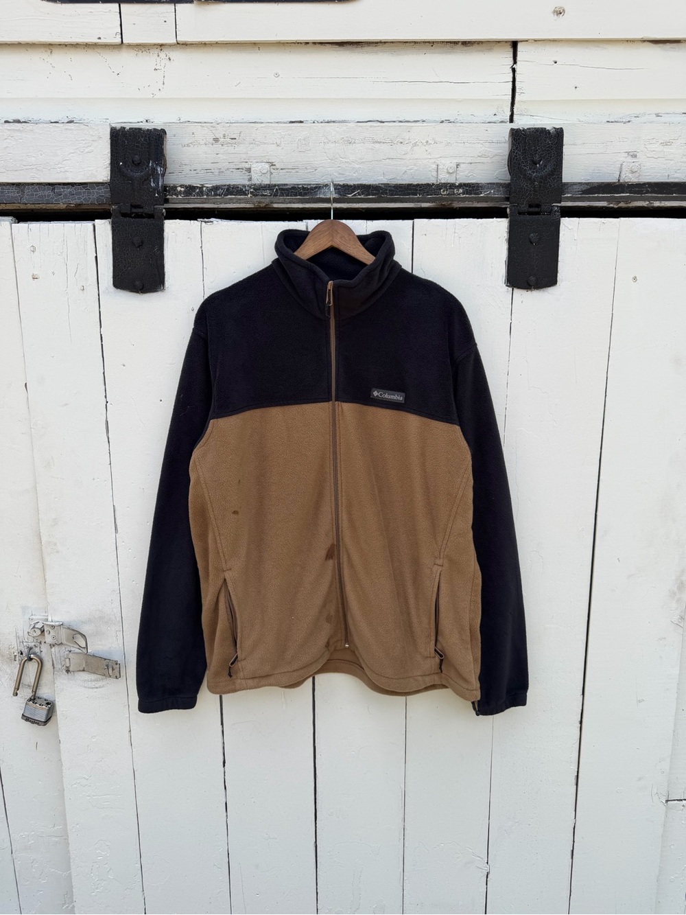 Columbia Men's Black and Brown Full-Zip Fleece Jacket